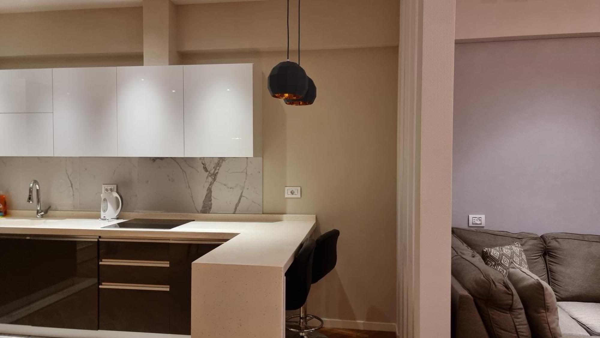 Azure Apartment *